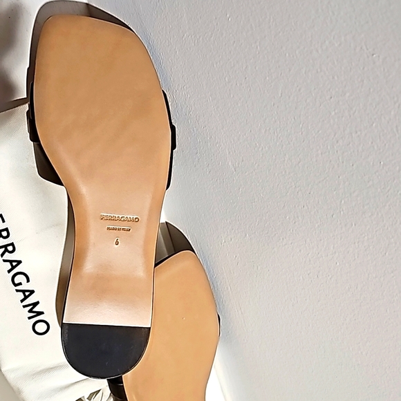 FERRAGAMO LEAH SLIDE - Picture 12 of 14